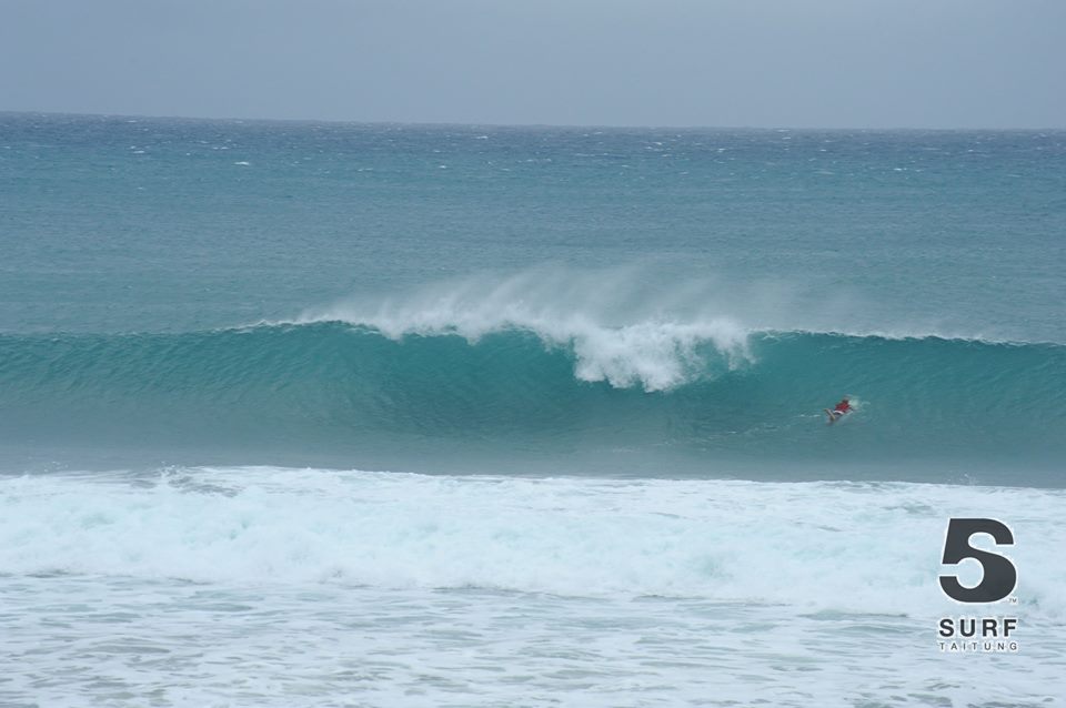 Surf’s Up 東台湾 波情報 2016年1月30，31日